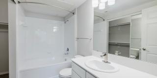 Arioso Apartments & Townhomes Gallery 29