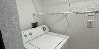 221 SW Palm Drive Gallery 35