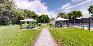 River 10 Apartments Gallery 31