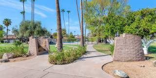 7635 E MINNEZONA Avenue Gallery 1