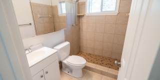 406 Essex Drive Gallery 21