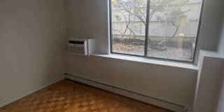 Beautiful modern unit with great location near nature in Brookline available NOW! Gallery 1