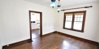 445 Oakland Park Avenue Gallery 9