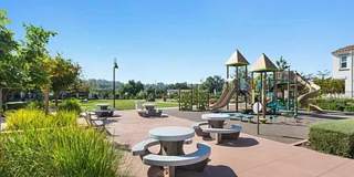 Beautiful, Partially Furnished Oceanside Home Gallery 32