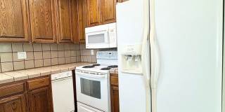 Beautifully Upstairs Condo at Ridgecrest Condominiums!! HOA Pool/Jacuzzi Gallery 9