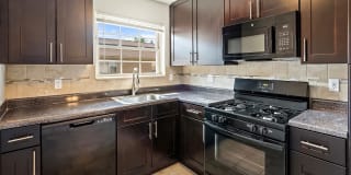 Crossroads Gardens Apartments Gallery 2