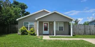 Efficient 3Bed/2Ba Home, Conveniently Located to Tyndall AFB! *1/2 OFF Security Deposit for A-D Military!* Gallery 1