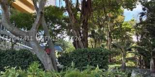 2025 Brickell Ave Gallery 20