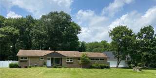 8260 Overlook Avenue Gallery 1