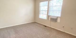 Beautiful South Lakewood Home with Updates, Space & Convenience! Available 8/10/2026 Gallery 15