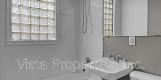 3220 Grant Avenue Gallery 21