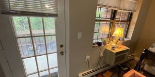2-bedroom apartment with parking + heat Gallery 1