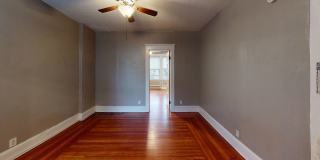 Sunny 1BR in East Rock | Hot Water & Gas Included | Walk to Yale Gallery 4