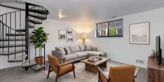 Renovated Townhome in E Walnut Hills Gallery 9