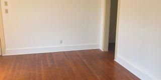 1 bedroom Downtown Apartment in Historic District Gallery 4