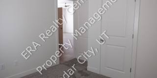Move-in Bonus! - 3 bedroom - 2 Bath - Single Level Twin Home Gallery 11