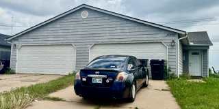 11402 North Lincoln Boulevard Gallery 1