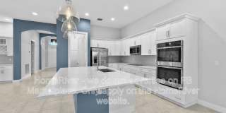 12482 SW Sunrise Lake Ter Gallery 4