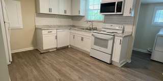 Charming Fully Renovated 2BR/1BA Near Both Hospitals – Washer/Dryer Included! Gallery 11
