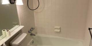1BR in Georgetown East Village WITH PARKING!!! Gallery 20
