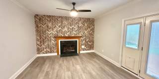 7827 BOLD LION Lane Gallery 14