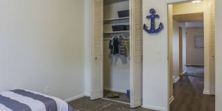 Lake Forest Apartments Gallery 40