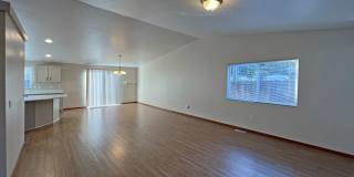 Price Drop!-Exceptional 2200 sq ft Three Bedroom 2 Bath Rambler in Fed Way - with A/C Gallery 16