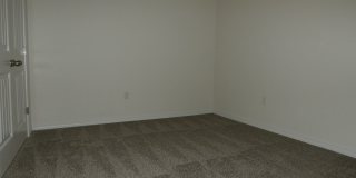 Spacious 4-Bedroom Home - Woodlands Gallery 15