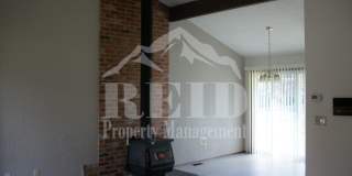 Tracyton Home! 2 Bedrooms with Large Fenced Yard Tracyton Home! 2 Bedrooms with Large Fenced Yard Gallery 5