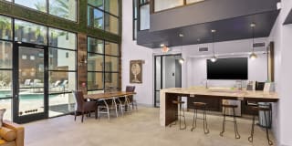 The Urban Gallery 19