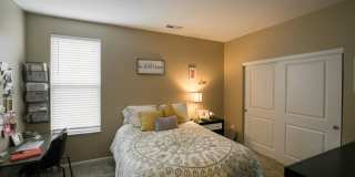 Two Bedroom with Garage near Grandview Gallery 7