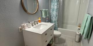 1 Bedroom Unit in Bothell... Gallery 8