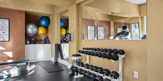 VILLAGGIO ON YARROW BAY Gallery 26