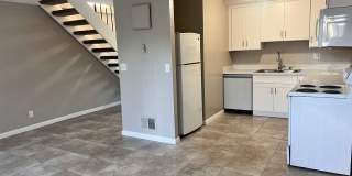 SUNNYVALE- 2 Bedroom 1.5 Bath Condominium -Washer  Dryer Included Gallery 1