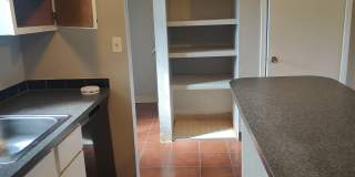 SHORT TERM RENTAL! 3BR/1.5BA Condo Walking Distance to CU Gallery 6