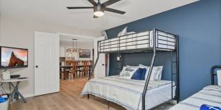 Beautiful Waterfront Single Story Home Gallery 15