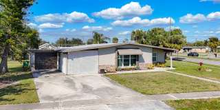 BEAUTIFUL ANNUAL RENTAL HOME - Convenient Location! Gallery 3