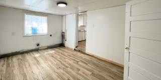 Spacious 2-Bed 1-Bath House Gallery 12