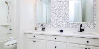 Gorgeous Custom Upgraded Serrano Home! Gallery 29
