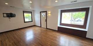 Beautifully designed 2BD/1BA home located near Henderson Center! Gallery 6