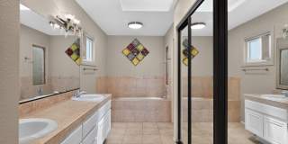 12137 Putting Green Row Gallery 31