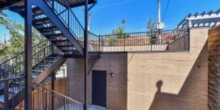 2135 N Lakewood Avenue Gallery 31