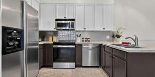 290 NE 5TH Avenue 4, Delray Beach, FL 33483 - 5547 Gallery 1
