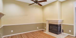 20927 TRINITY Square Gallery 13