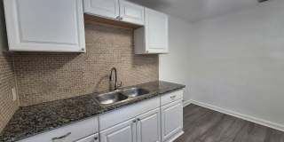 1726 W Chestnut St Apt A Gallery 11