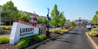 District at Linworth Gallery 30