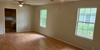 1911 Cherry St Gallery 5