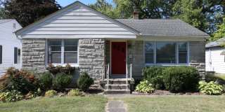 Spacious Broad Ripple 2 Bedroom Home! Gallery 1