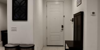 2410 West La Salle Street Gallery 41