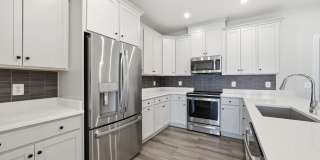 Modern 2BR/2.5BA Townhome in Ashburn Gallery 20